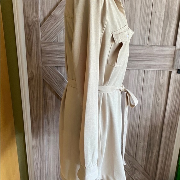 Abercrombie & Fitch Cream Colored Shirt Dress - Picture 3 of 5